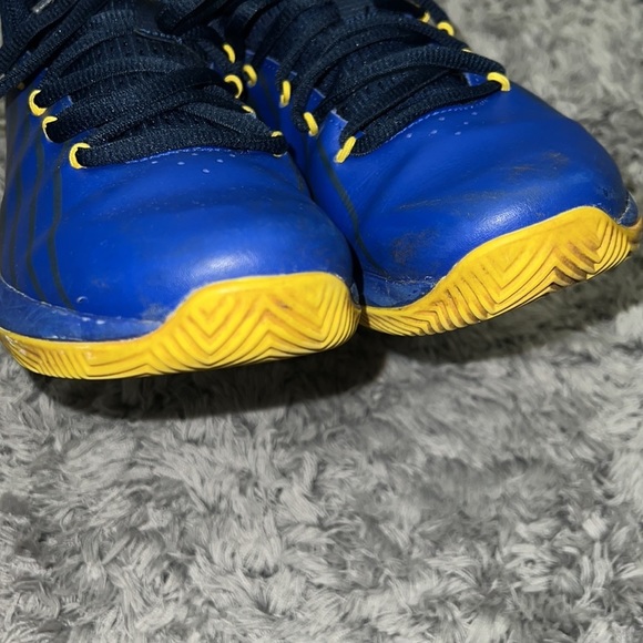 Under Armour Steph Curry 2.5 GS ‘Dub Nation Boy’s Basketball Sneakers - Picture 7 of 9